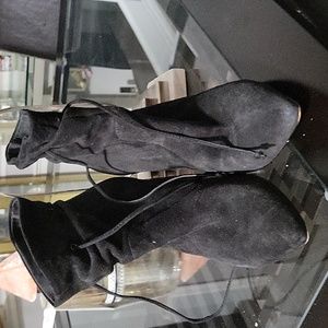 Tahari women booties 9M